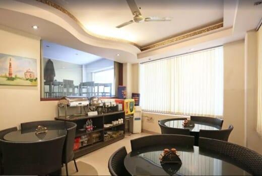 Hotel plazzo Nuova Delhi Esterno foto